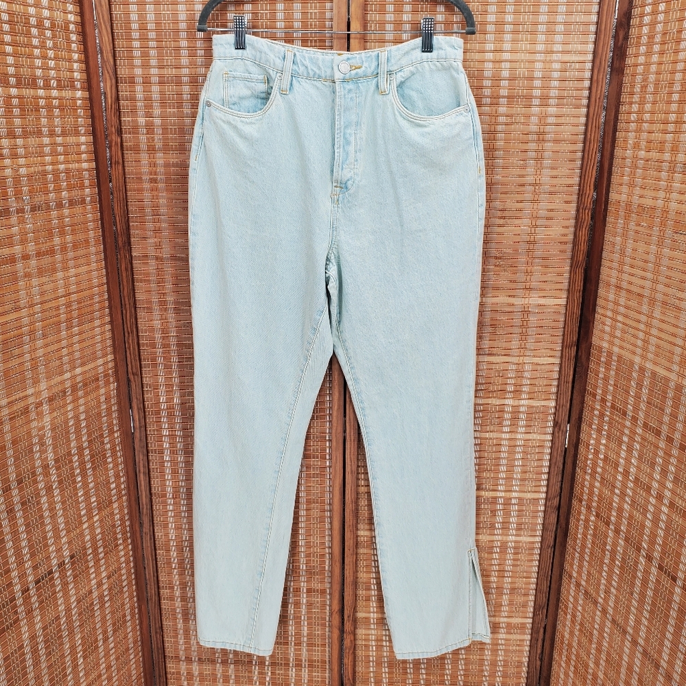 ◇ Blank NYC The Cooper Long Slim Straight Light Blue Jeans Size 29